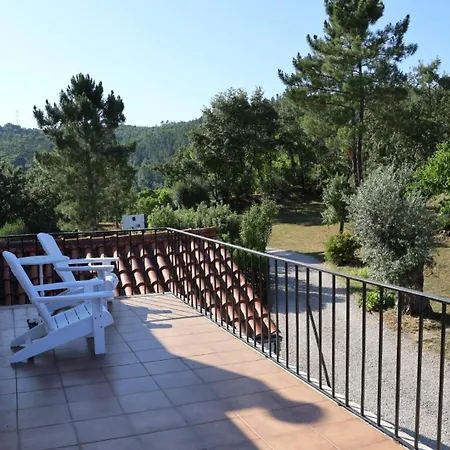 Quinta Cabecinha Bed & Breakfast *