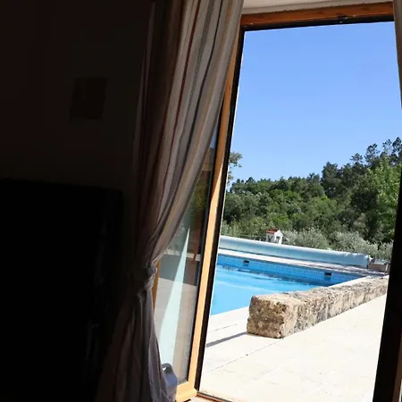 Quinta Cabecinha Bed & Breakfast Penela