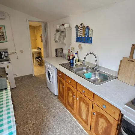 Quinta Cabecinha Bed & Breakfast *