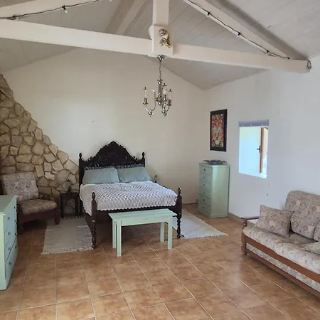 Quinta Cabecinha Bed & Breakfast